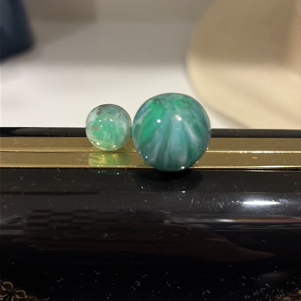 Judith Leiber clutch - Picture 9 of 9